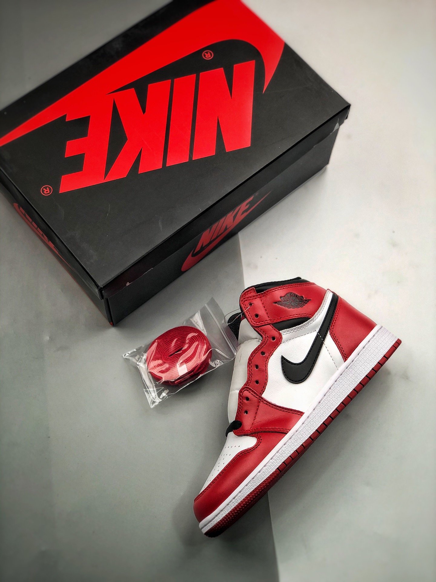 S2 Air Jordan 1 Mid White/Black/Red 11