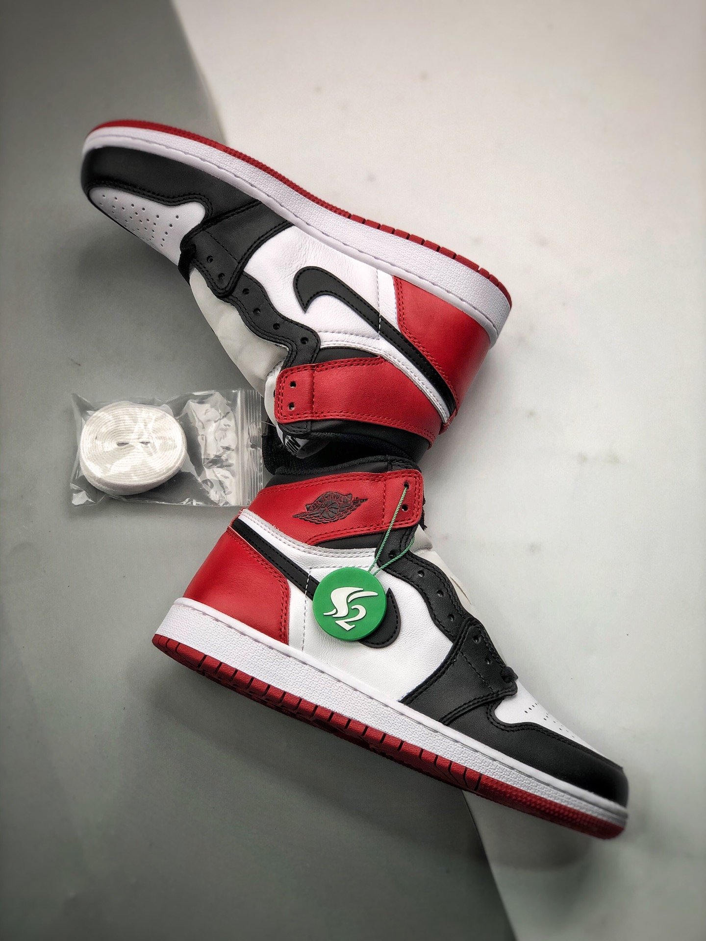 S2 Air Jordan 1 Retro High Og Black Toe White/Black-Gym Red 9