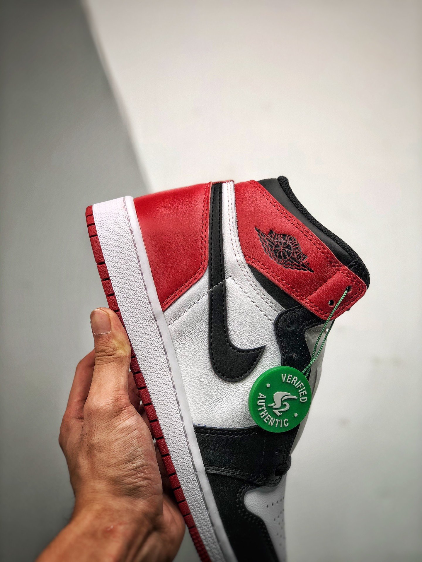 S2 Air Jordan 1 Retro High Og Black Toe White/Black-Gym Red 17