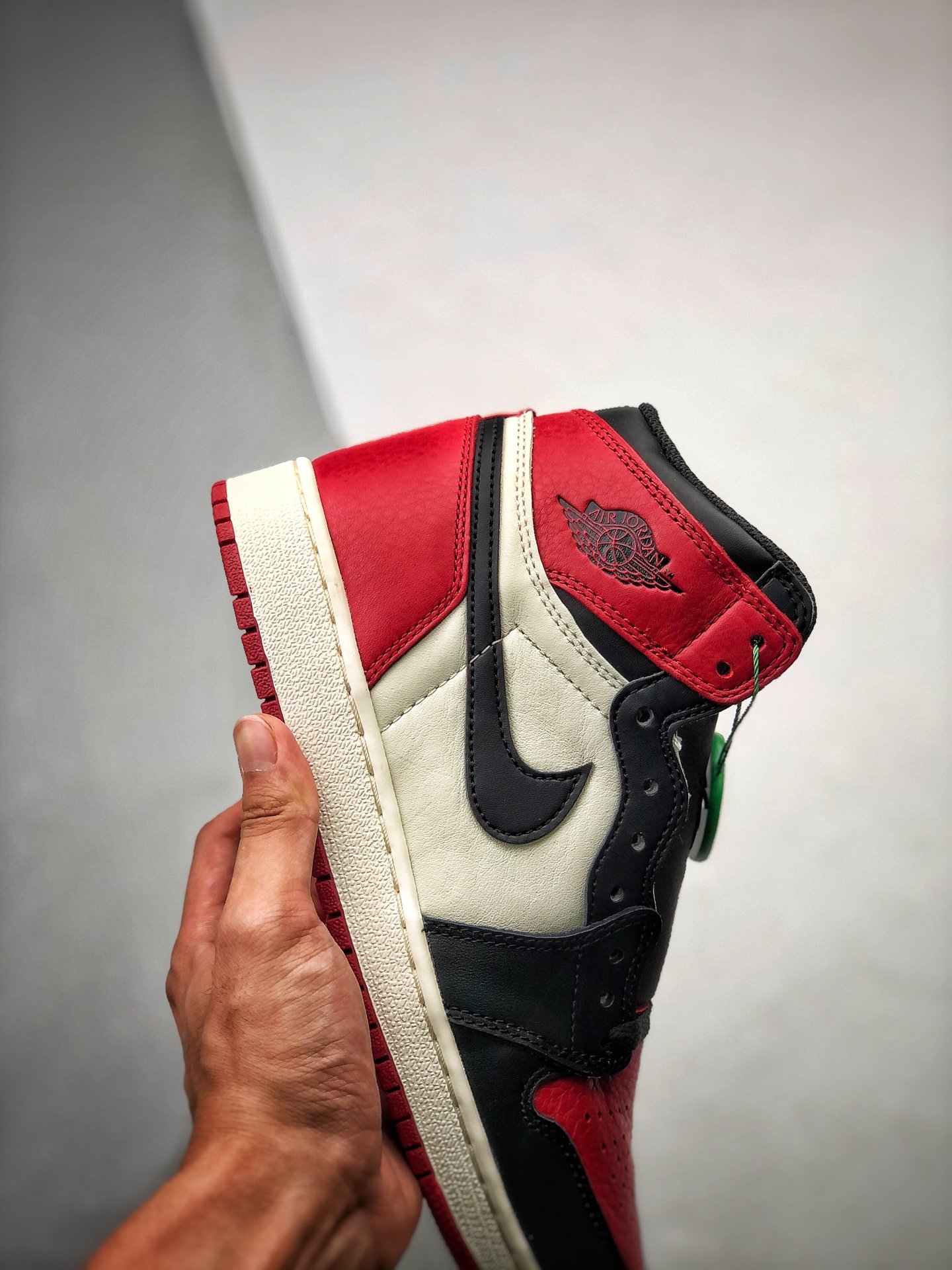 S2 Air Jordan 1 Retro High Bred Toe Gym Red/Black-Summit White 13