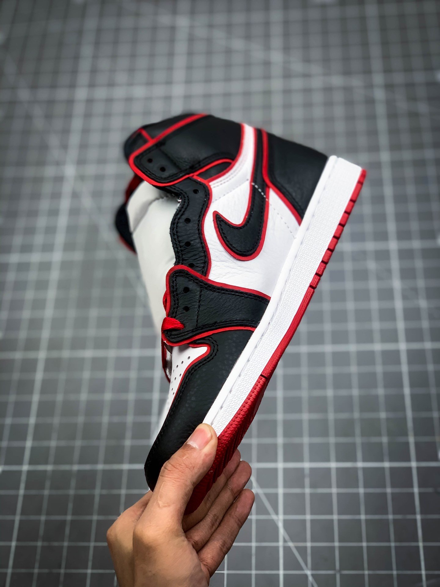 S2 Air Jordan 1 High Og Black/Gym Red-White 9