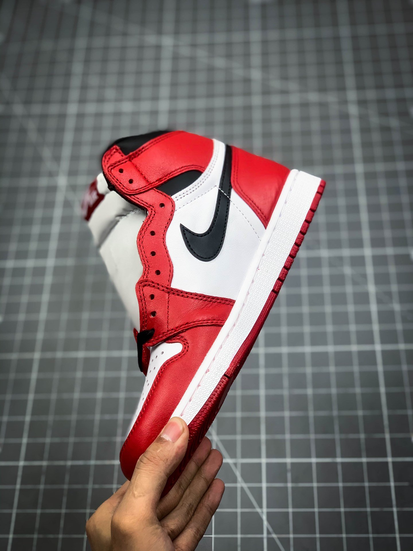 S2 Air Jordan 1 Retro High Og Chicago White/Black-Varsity Red 11