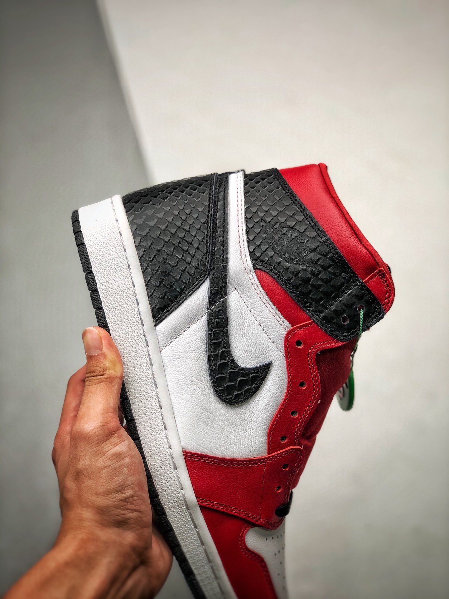 Air Jordan 1 High Retro Satin Snake Gym Red/White/Black 5