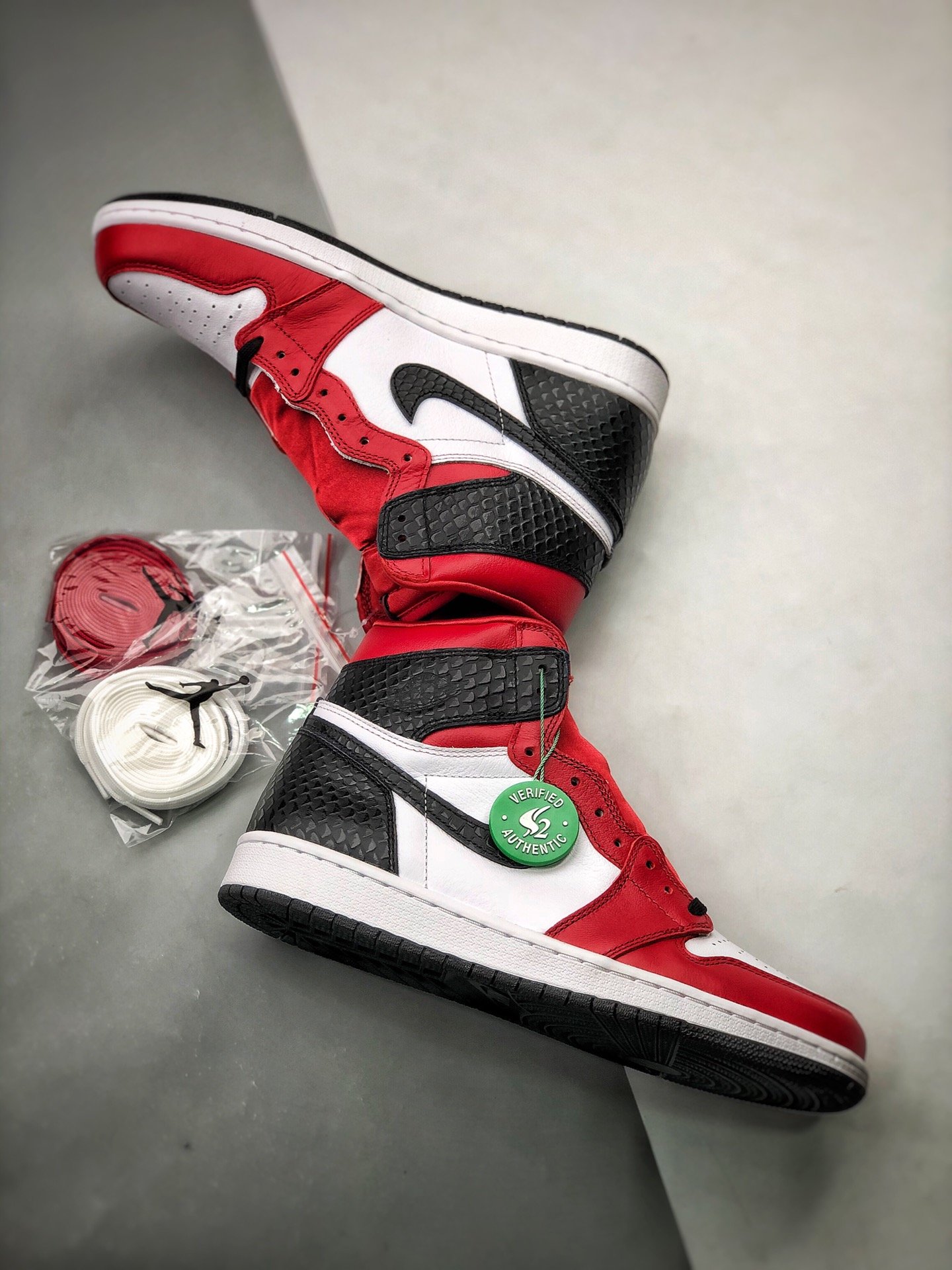 Air Jordan 1 High Retro Satin Snake Gym Red/White/Black 13