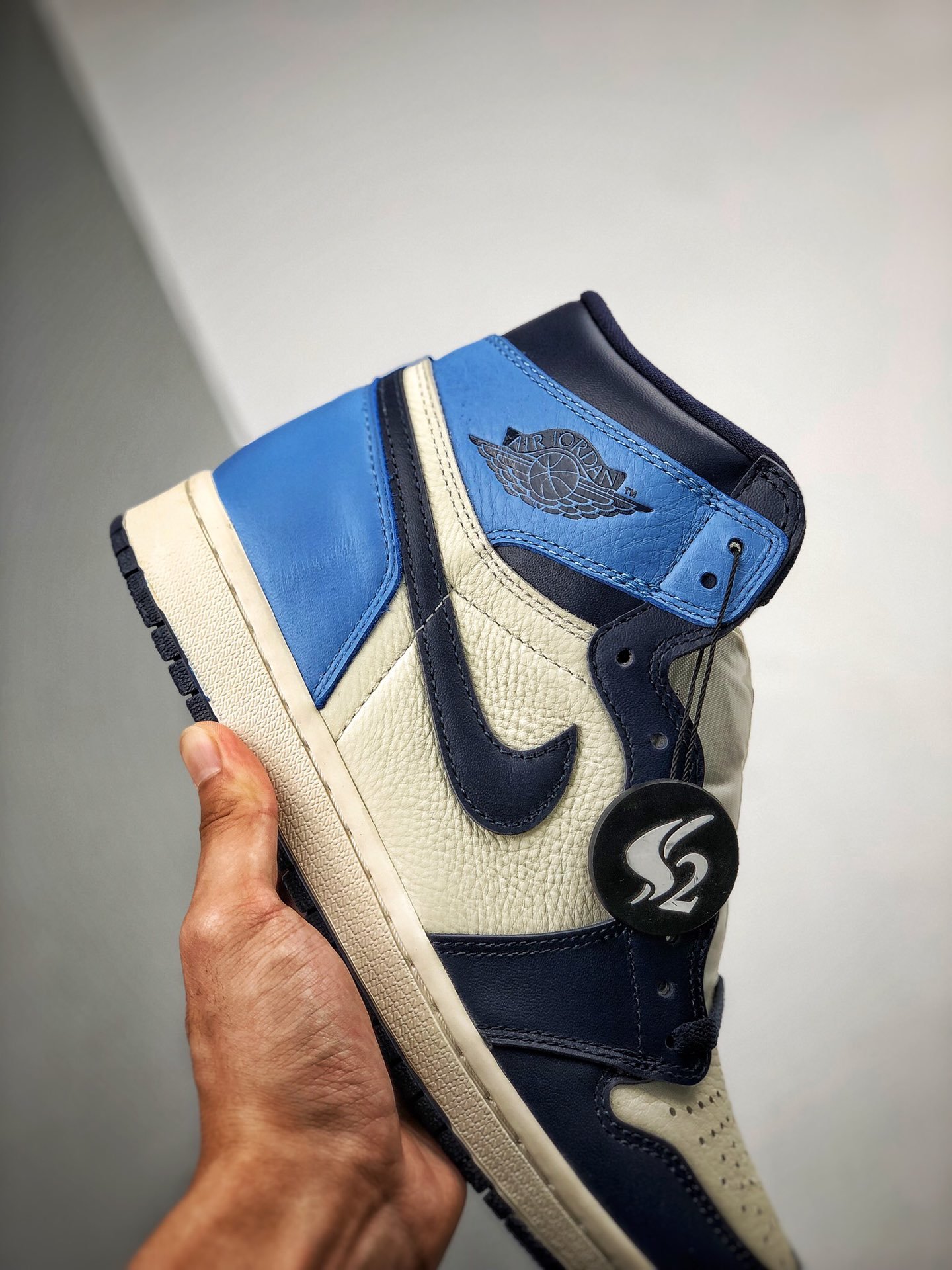 Air Jordan 1 Retro High Og Sail/Obsidian-University Blue 5