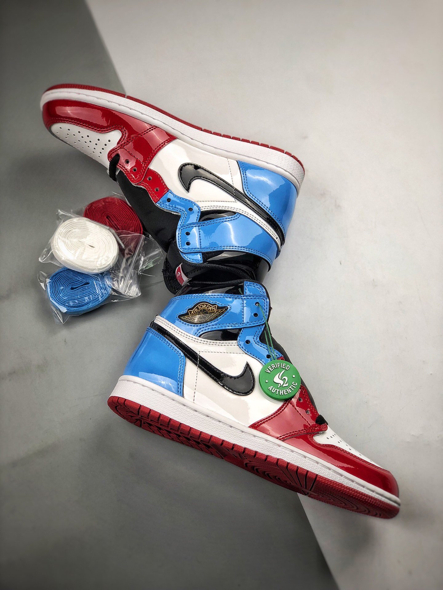 Air Jordan 1 Retro Fearless Blue/White/Red 3