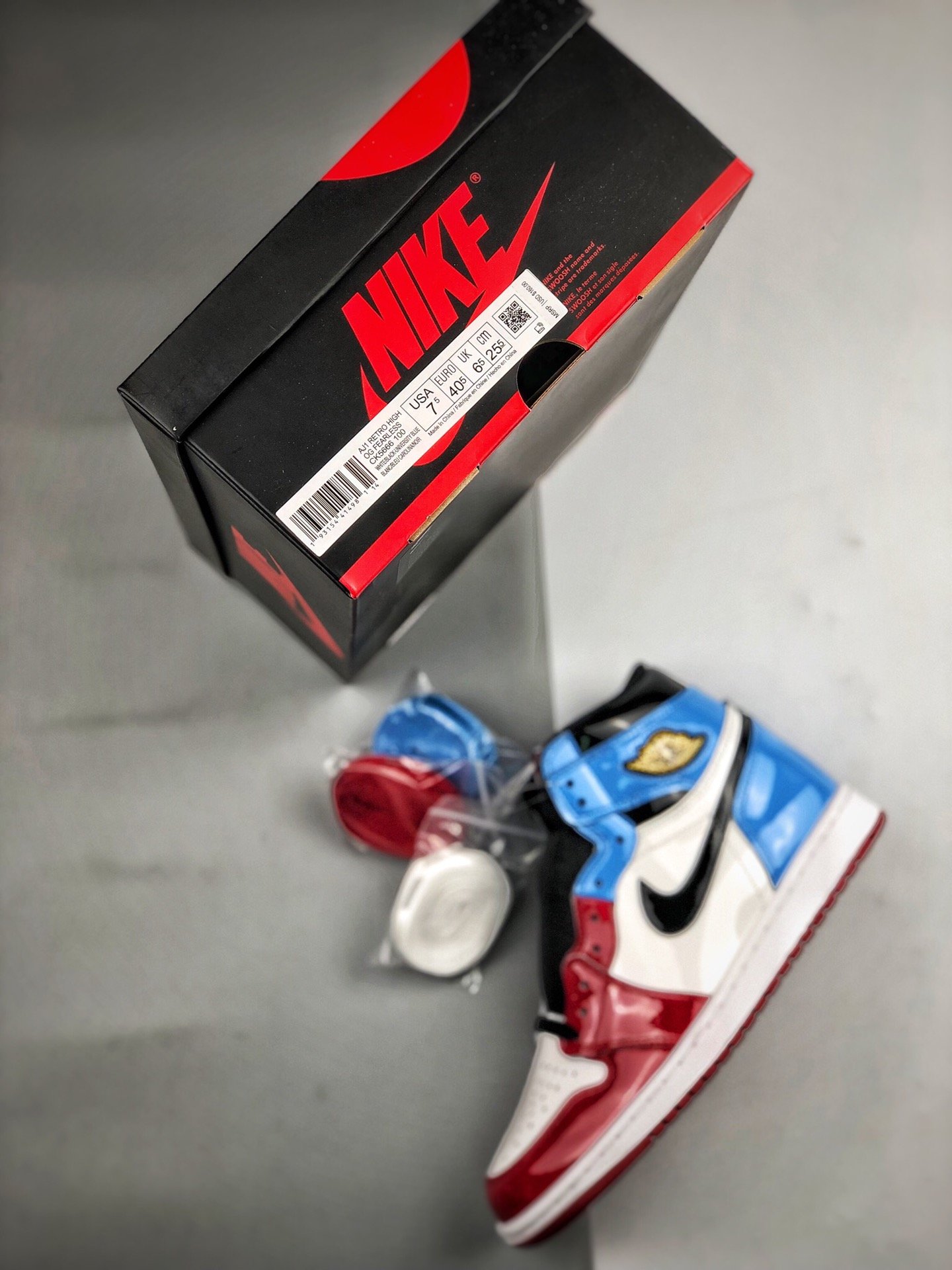 Air Jordan 1 Retro Fearless Blue/White/Red 13