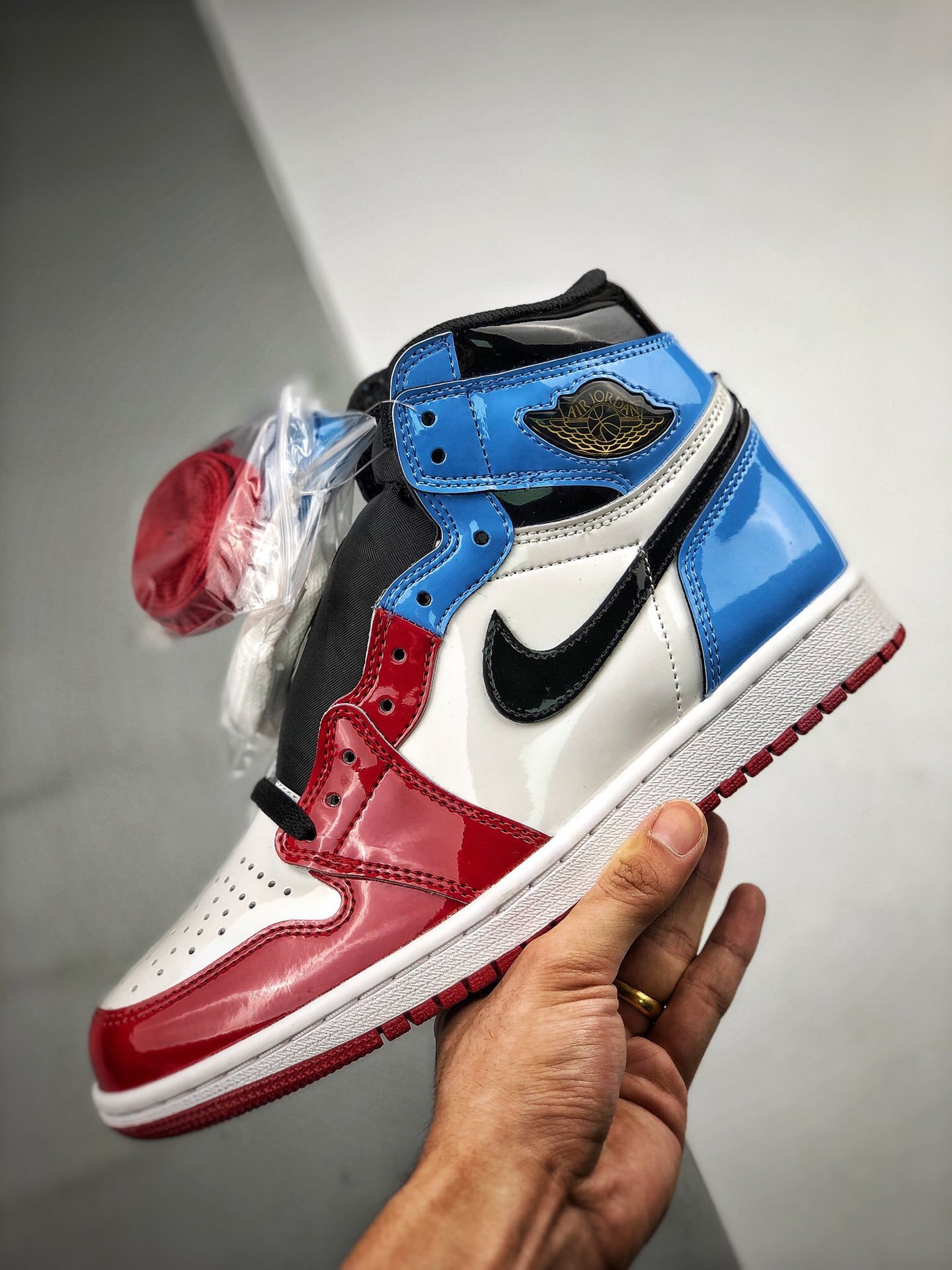 Air Jordan 1 Retro Fearless Blue/White/Red 17