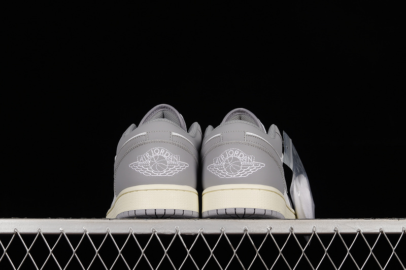 Air Jordan 1 Low Vintage Grey/White/White 25