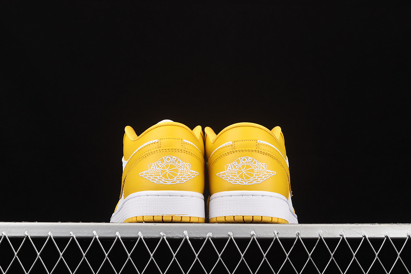 Air Jordan 1 Low White/White/Pollen 31