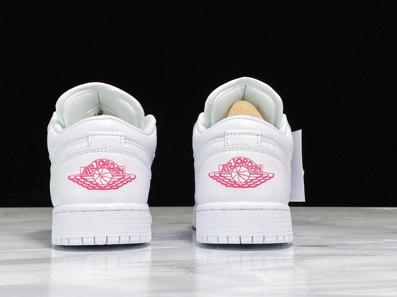 Travis Scott X Sb Dunk Low White/Pink 3