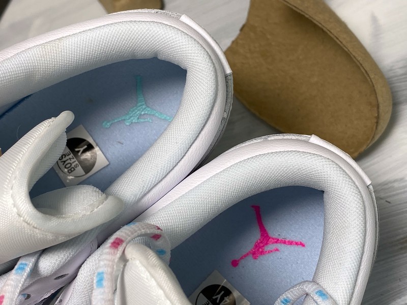 Travis Scott X Sb Dunk Low White/Pink 31