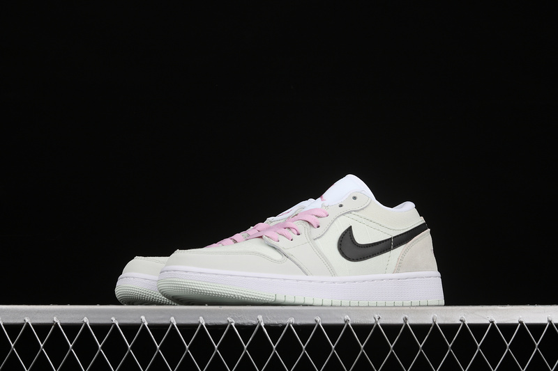 Air Jordan 1 Low Se Barely Green/Black/Light Arctic Pink/White 23