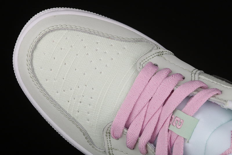 Air Jordan 1 Low Se Barely Green/Black/Light Arctic Pink/White 33