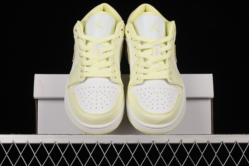 Air Jordan 1 Low Lemonade Pure Platinum/Citron Tint 9