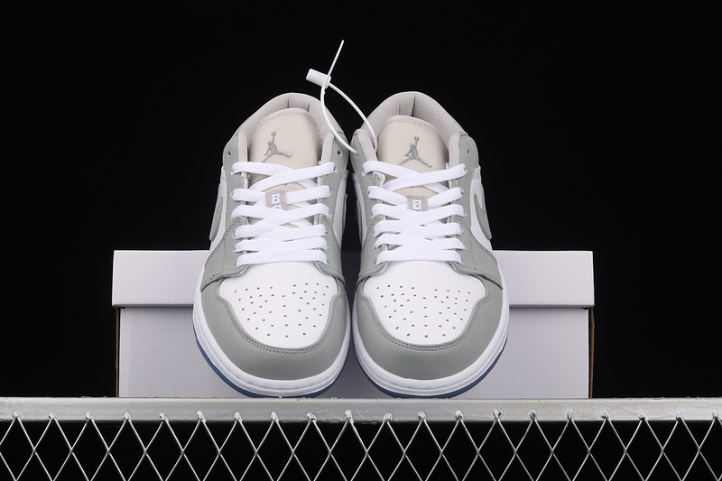 Air Jordan 1 Low White/Wolf Grey/Aluminum 21