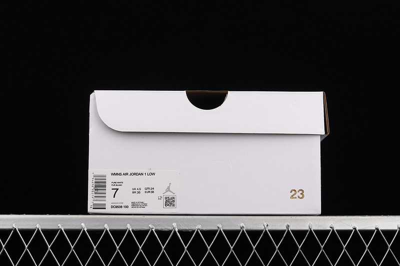 Air Jordan 1 Low Breathe White/White/White 17