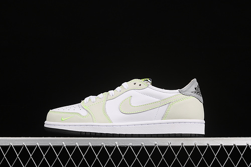 Air Jordan 1 Low Og White/Ghost Green/Black 5