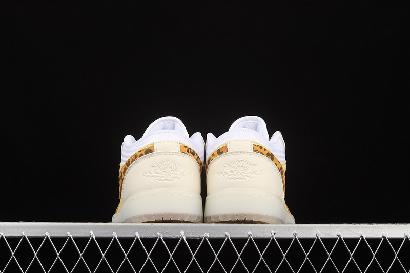 Air Jordan 1 Low Snkrs Day Lemon Drop/Wheat/Lemon Chiffon 15