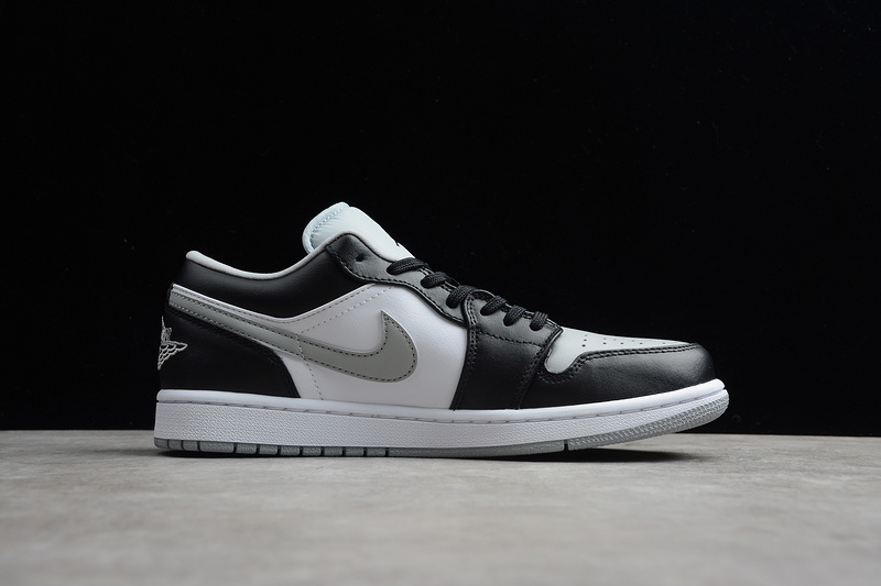 Air Jordan 1 Low Black/Black-Light Smoke Grey-White 9