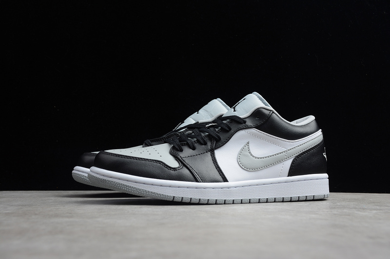 Air Jordan 1 Low Black/Black-Light Smoke Grey-White 11