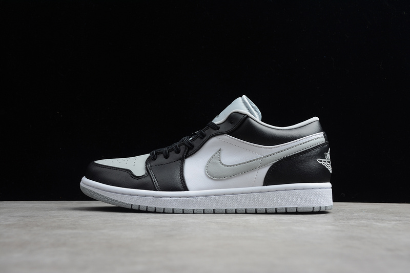 Air Jordan 1 Low Black/Black-Light Smoke Grey-White 19