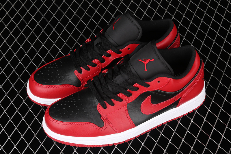 Air Jordan 1 Low Reverse Bred Black/Black/Gym Red 23