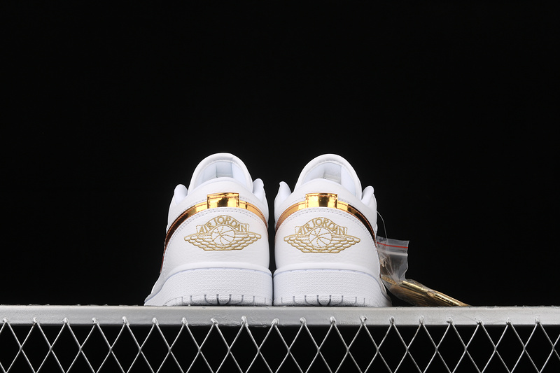 Air Jordan 1 Retro Low White/White/Metallic Gold 7