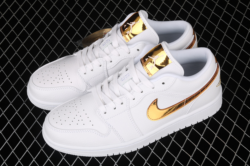 Air Jordan 1 Retro Low White/White/Metallic Gold 17