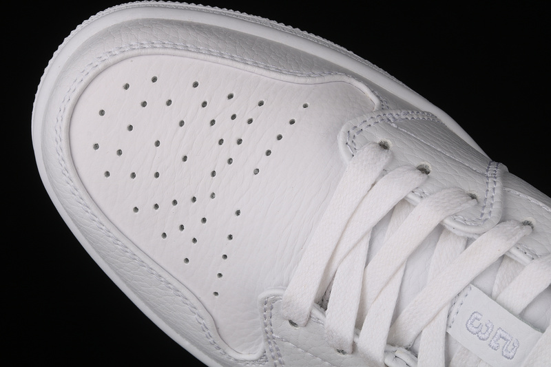 Air Jordan 1 Retro Low White/White/Metallic Gold 31