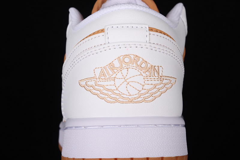 Air Jordan 1 Low White/Tan/Gum 21