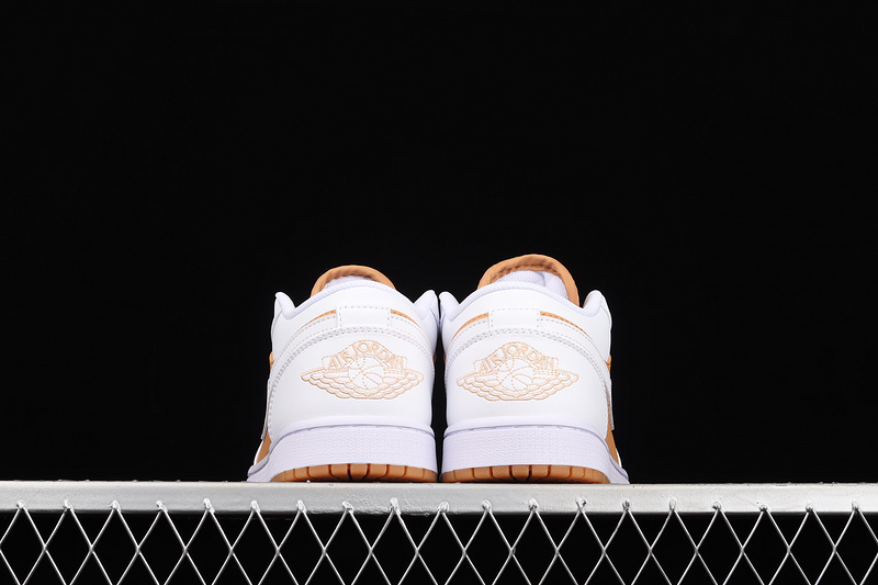 Air Jordan 1 Low White/Tan/Gum 23