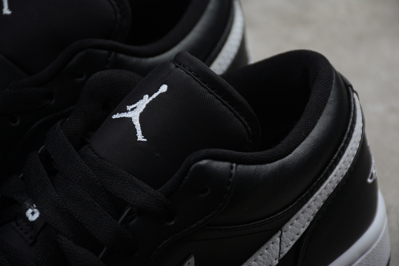 Air Jordan 1 Low Black/White 5