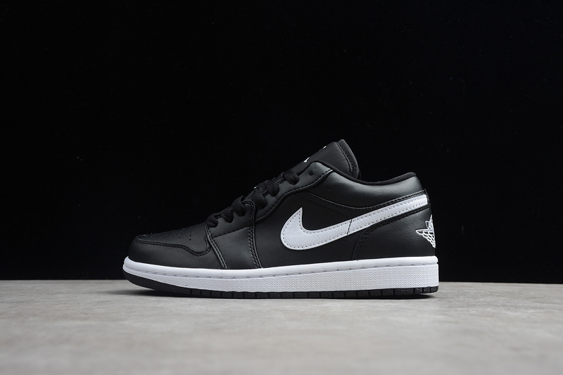 Air Jordan 1 Low Black/White 21