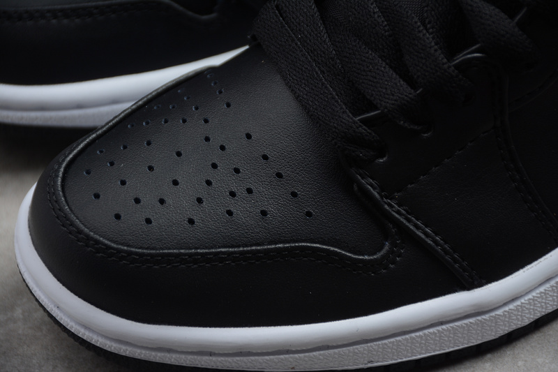 Air Jordan 1 Low Black/White 27