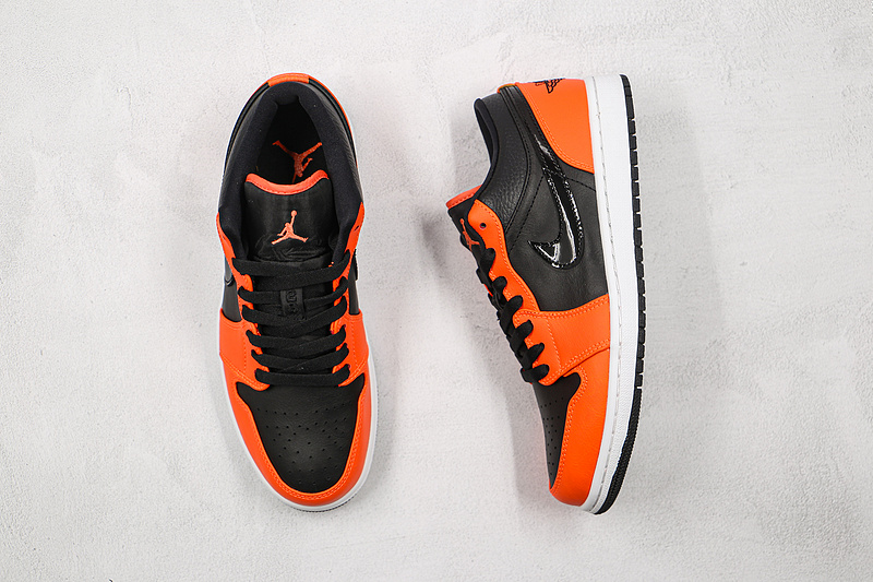 Air Jordan 1 Low Se Black/Turf Orange/White 11