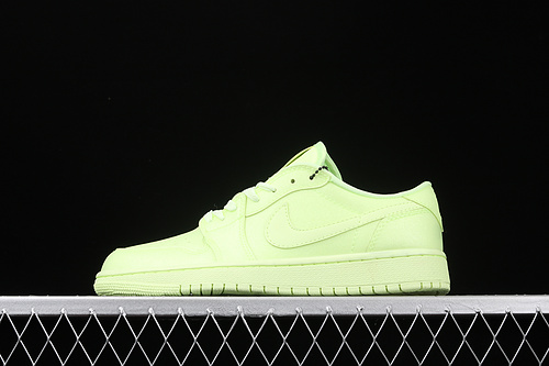 Sb X Air Jordan 1 Retro Prem Light Green 3