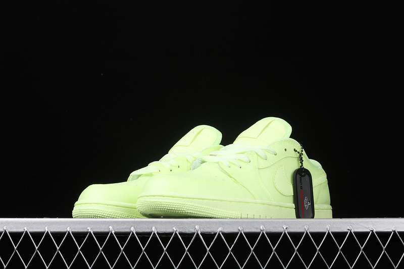 Sb X Air Jordan 1 Retro Prem Light Green 9