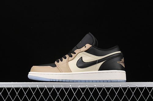 Air Jordan 1 Retro Low Og Black/Light Khaki 5