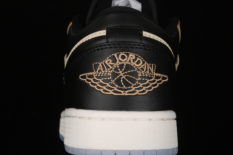 Air Jordan 1 Retro Low Og Black/Light Khaki 23