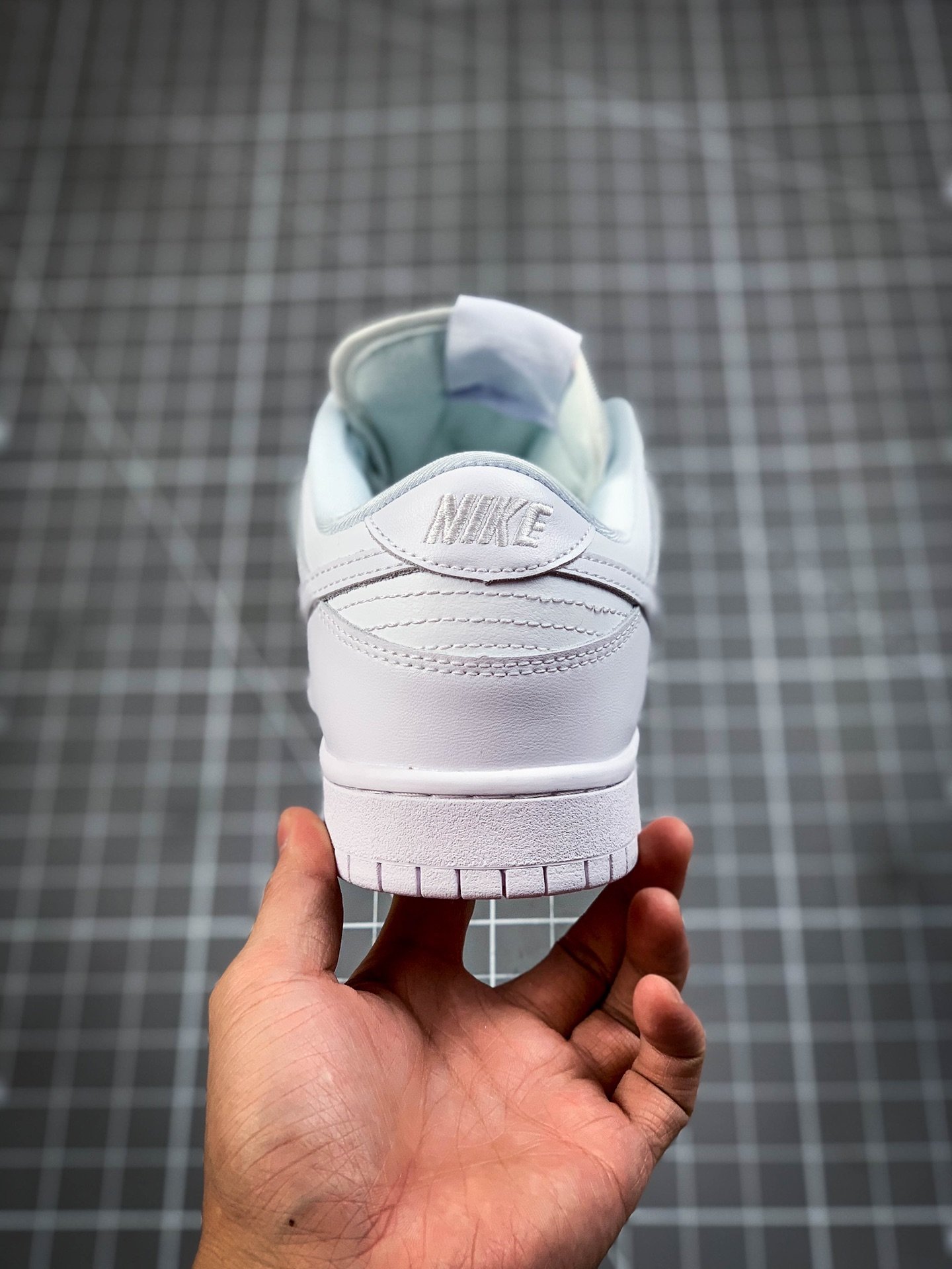 Dunk Sb Low White Ice White/Light Base Grey 7