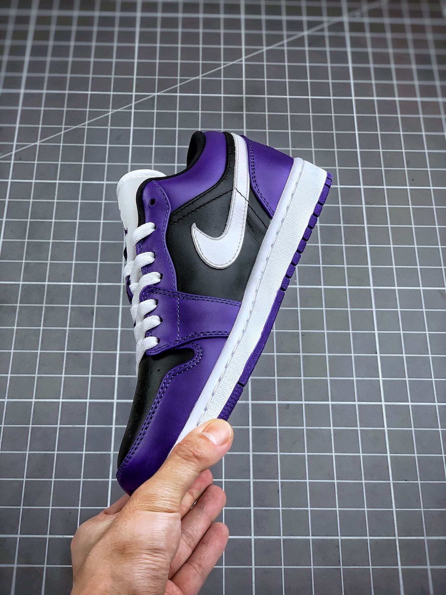 Air Jordan 1 Low Court Purple/Black 15