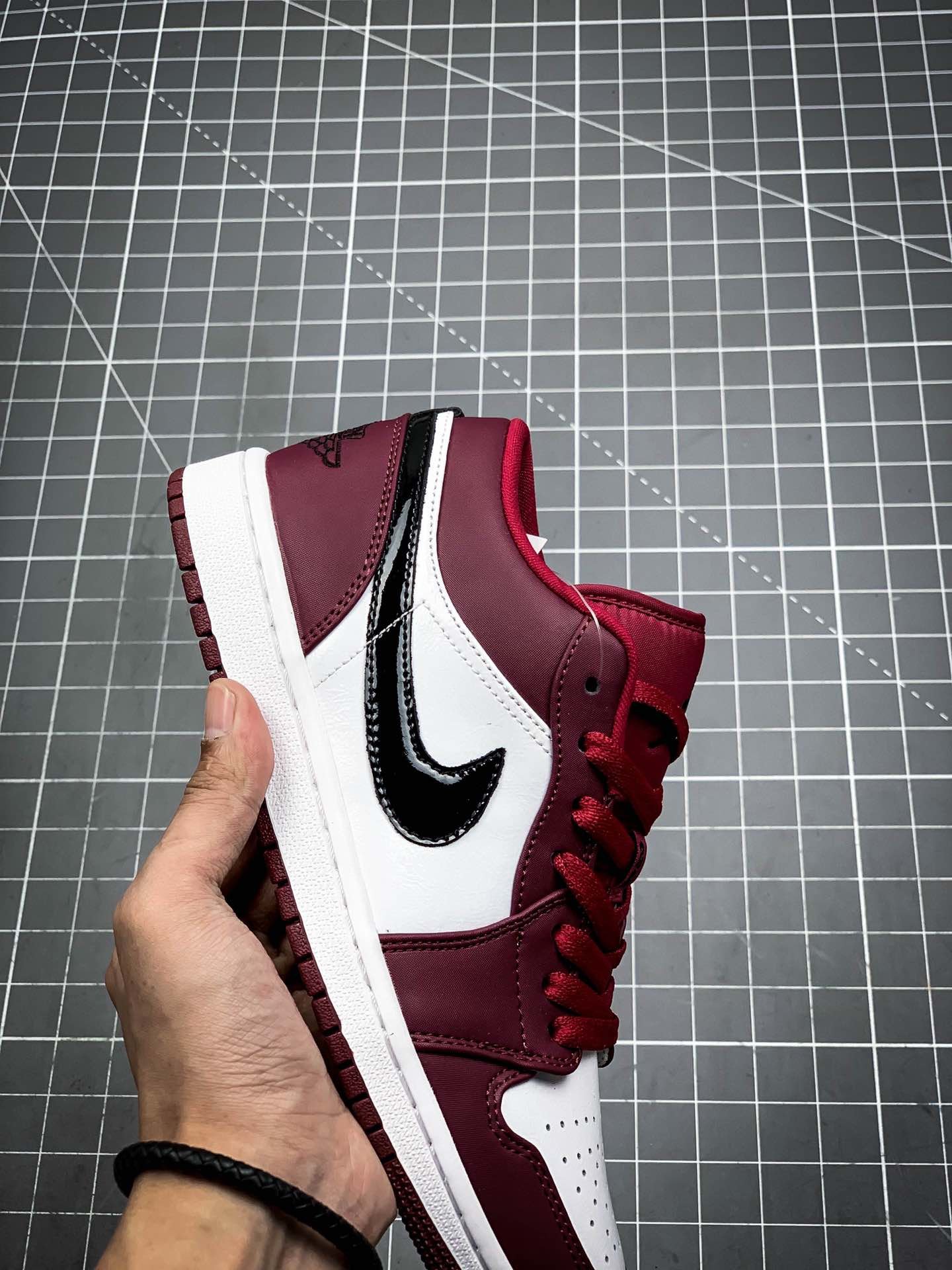 Air Jordan 1 Low Noble Red/Black-White-Noble Red 9