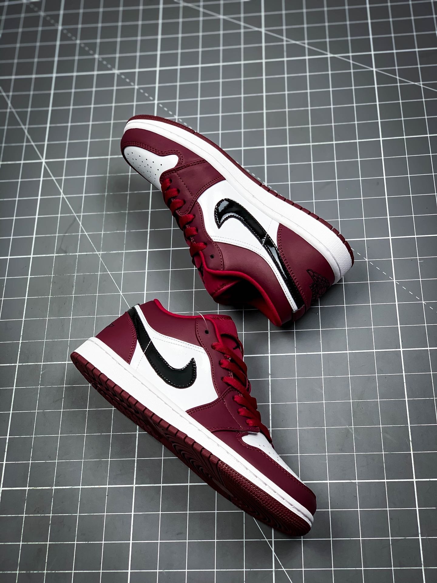 Air Jordan 1 Low Noble Red/Black-White-Noble Red 15