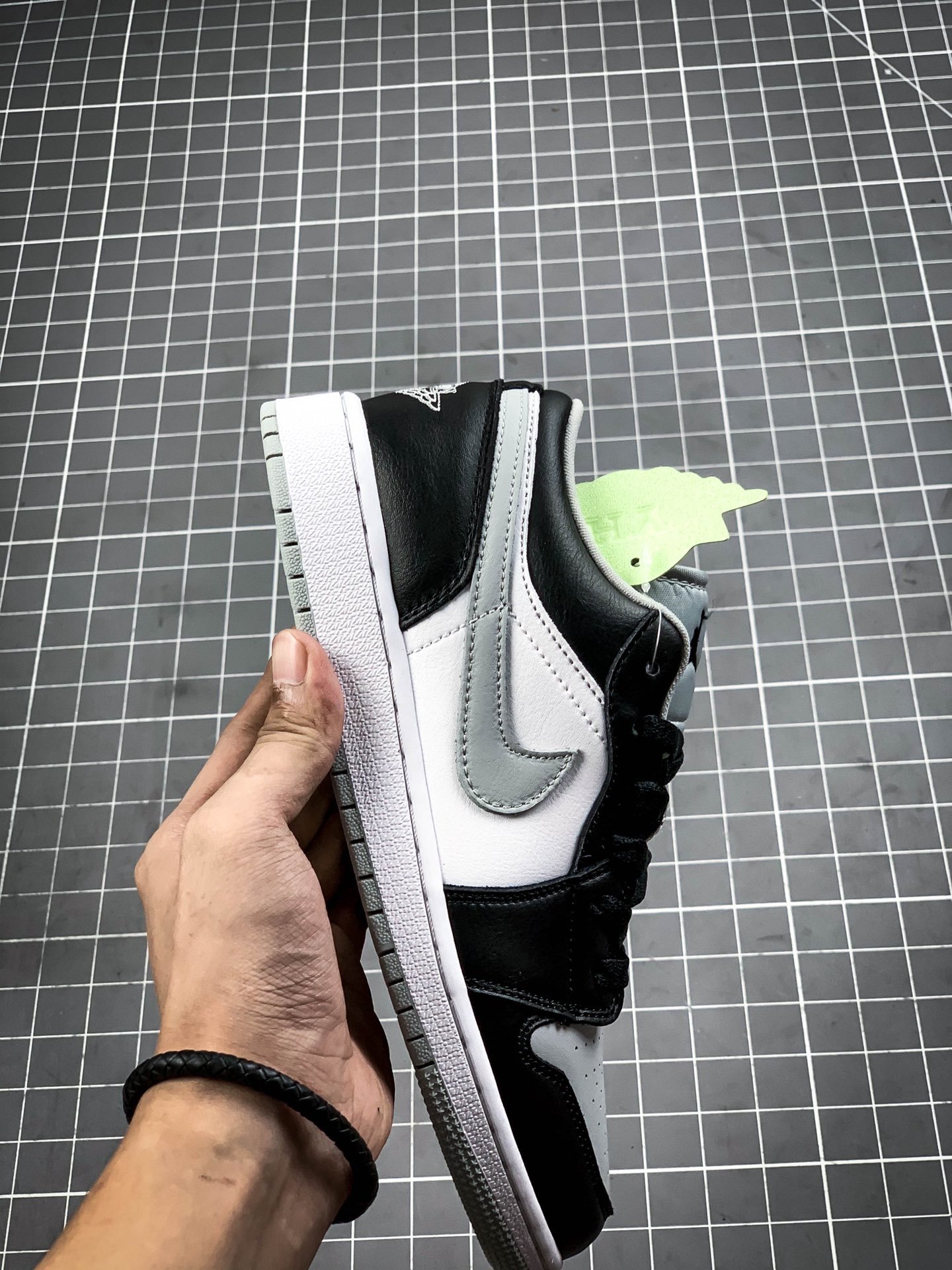 Air Jordan 1 Low Black/Black-Lt Smoke Grey 3