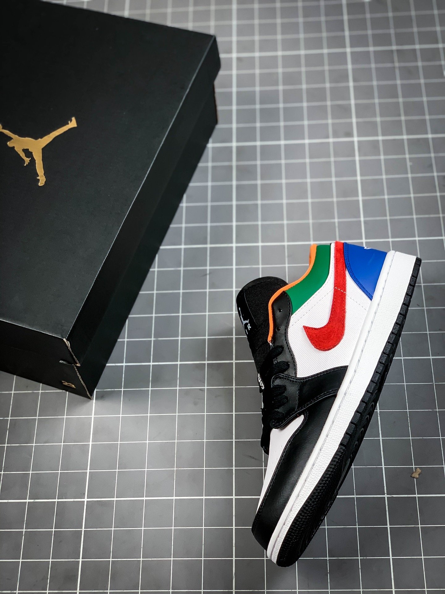 Air Jordan 1 Low White/Multi-Color 3