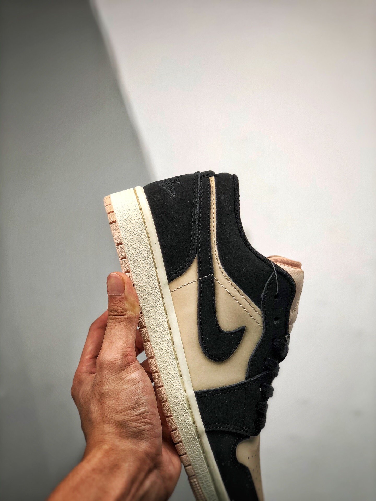 Air Jordan 1 Low Black/Guava Ice-White 9