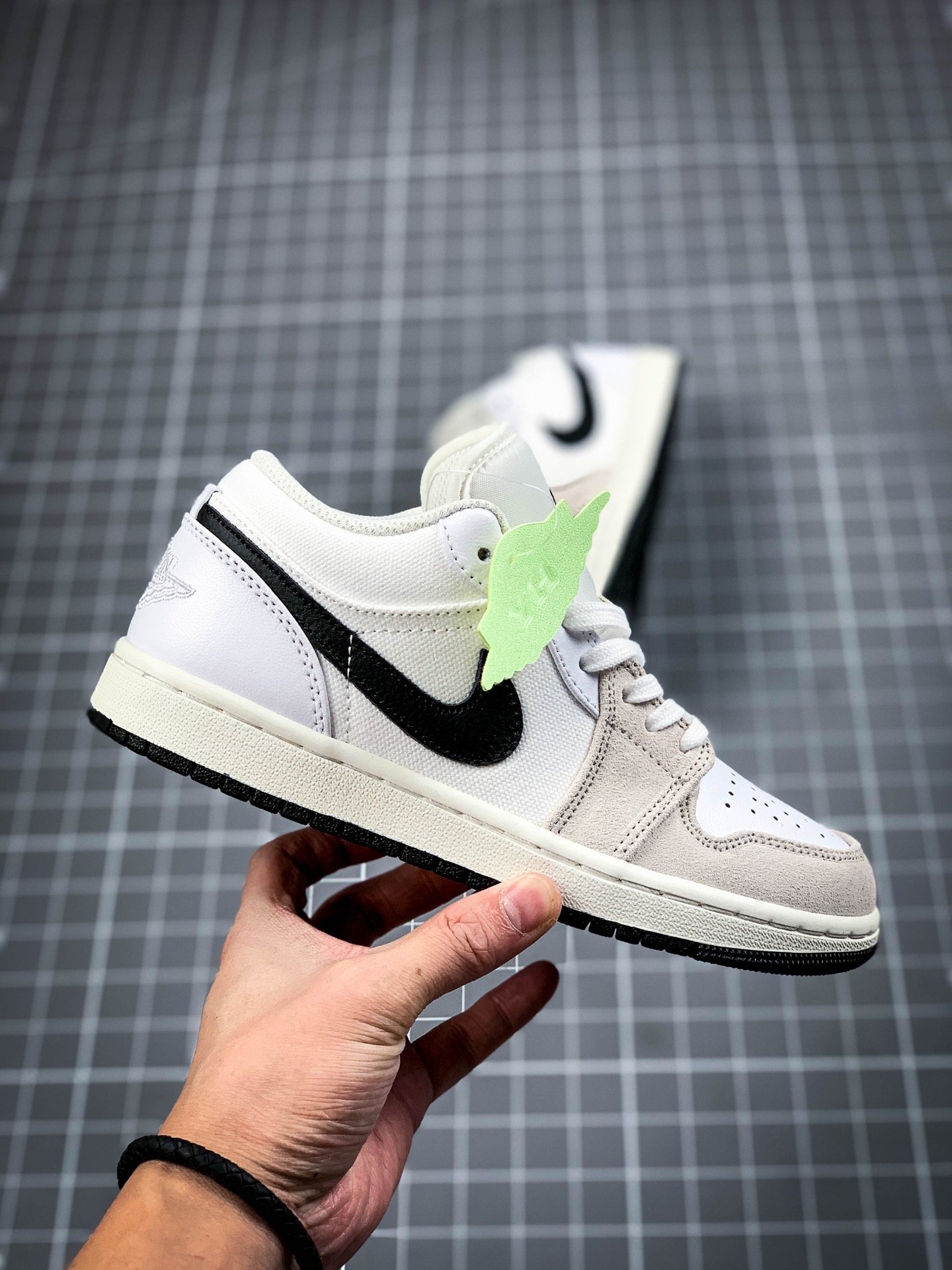 Air Jordan 1 Low White/White/Black 7