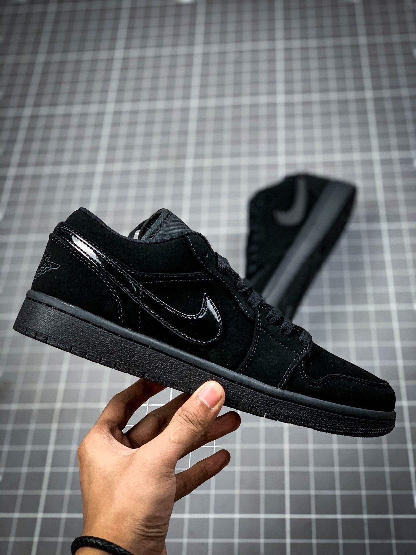 Air Jordan 1 Low Black/Black-Black 11