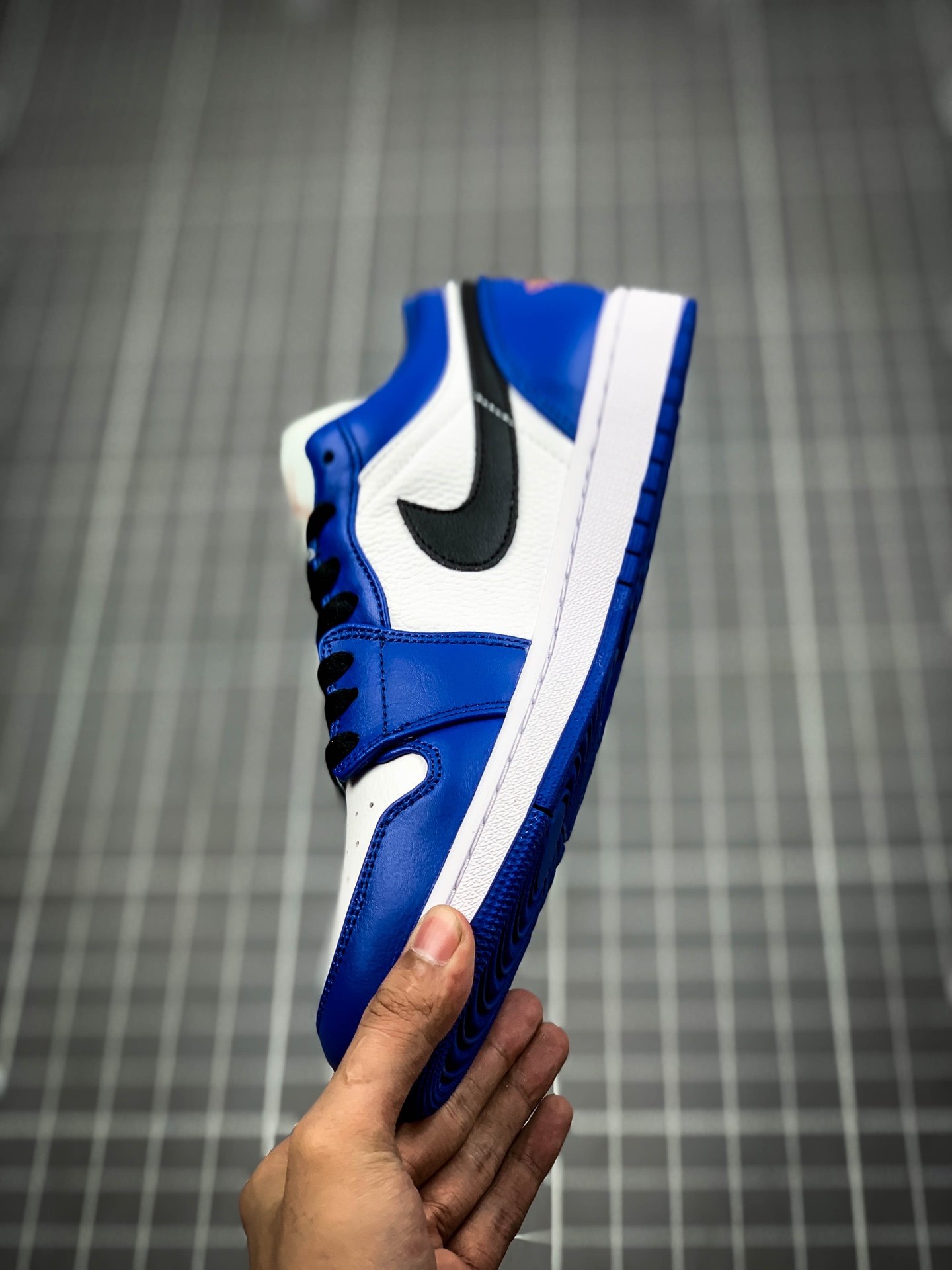 Air Jordan 1 Low Hyper Royal/White-Orange Peel 13